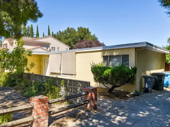 10200 N Stelling Rd, Cupertino, CA 95014