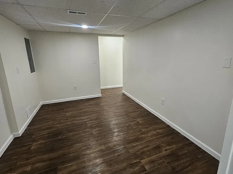 145 Quailwood Pkwy — Photo 33