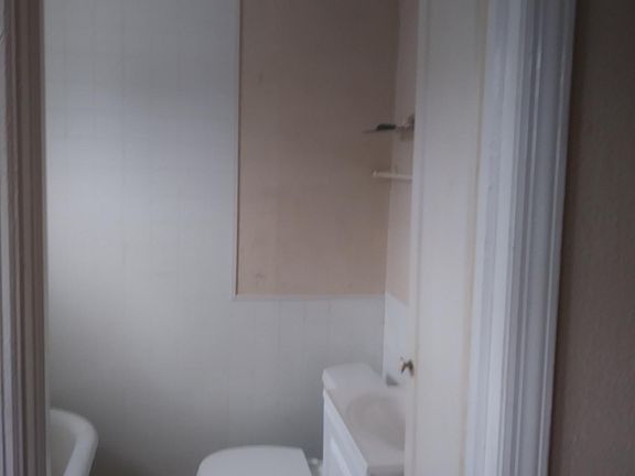 5th image of 210 Ocean Ave Floor 1