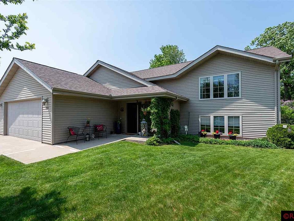 1st image of 104 Panther Ct