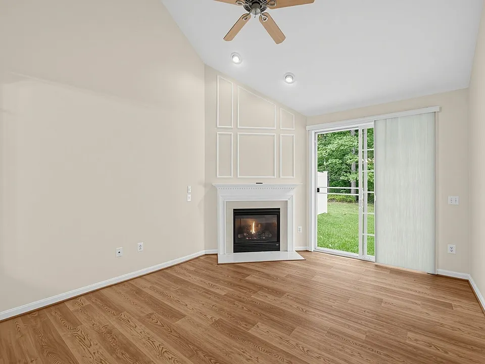 1504 Sapphire Ct