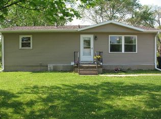 311 Navaho Dr, Keokuk, IA 52632