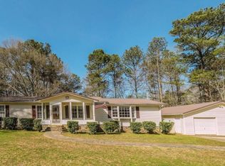 17 Tiffany Ln, Carrollton, GA 30117