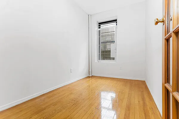 Rented by Compass | media 4