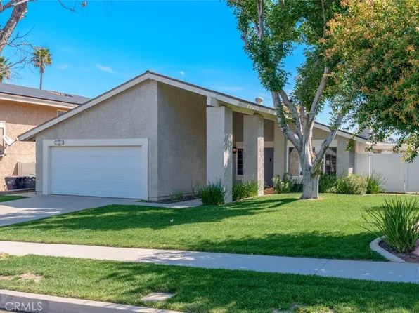 2163 Applegate Dr, Corona, CA 92882