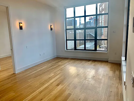 Rented by EXR | media 6