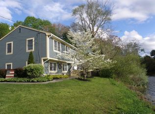 40 Pond St, Abington, MA 02351