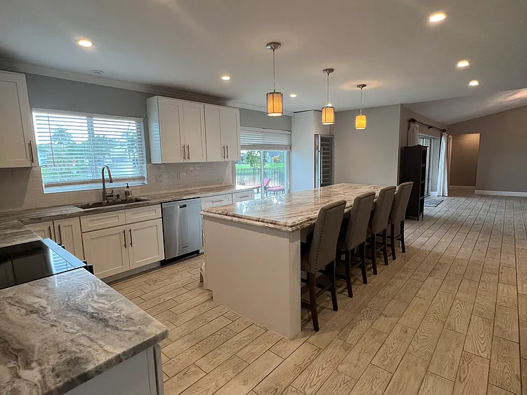2352 Mayfield Ct — Photo 5
