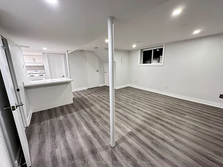 50 Marbury Cres #LOWER — Photo 32