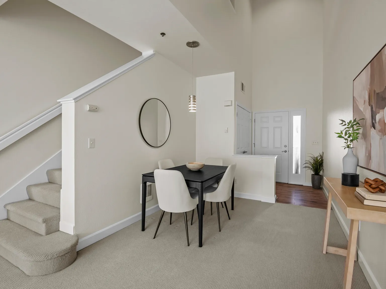 2 bed, 1156 sqft, $5,089 — Photo 3