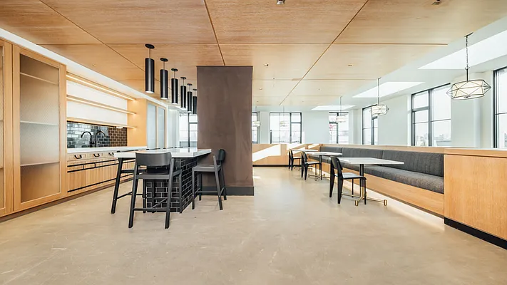 Rented by Nooklyn NYC LLC | media 24