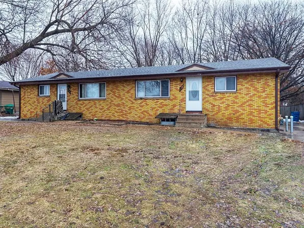 7385 University Ave NE, Fridley, MN 55432