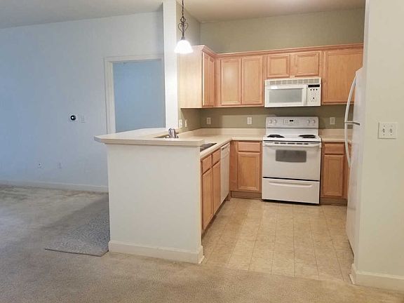 5th image of 4120 S Lake Dr #C358
