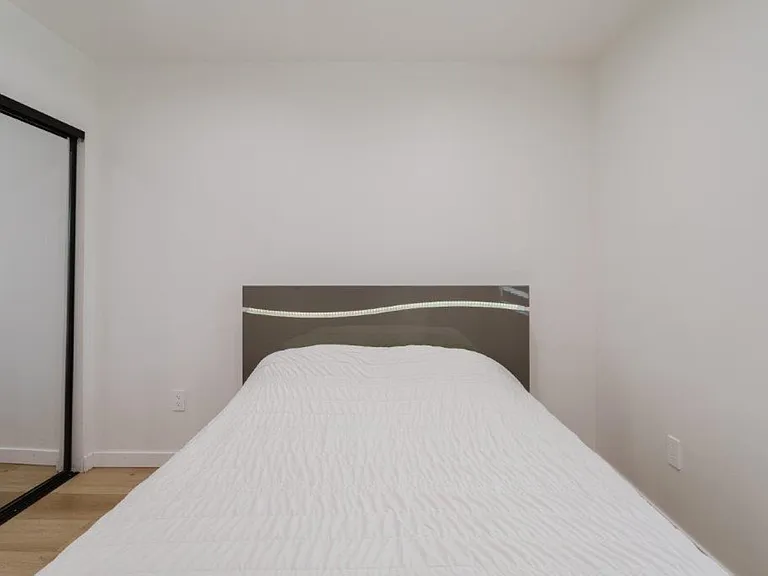 8119 Shadyglade Ave — Photo 31