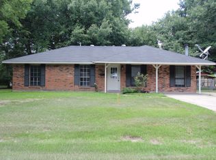 925 Bruce Dr, Denham Springs, LA 70726