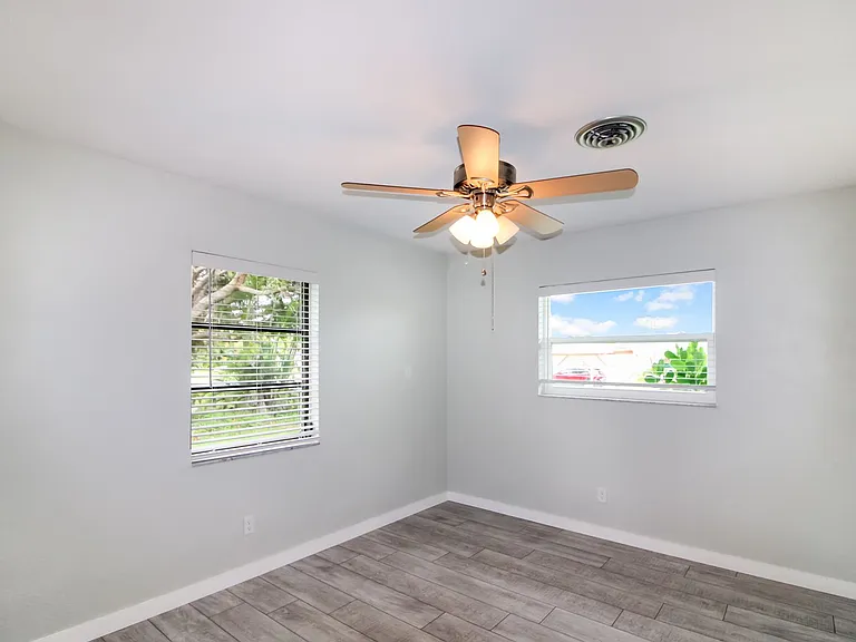 1616 Jupiter Rd — Photo 9
