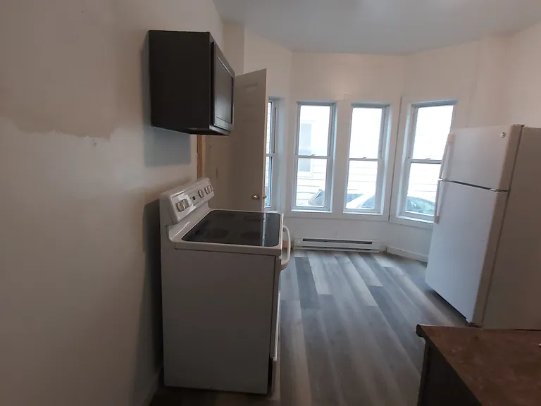 44 Cherry St — Photo 7