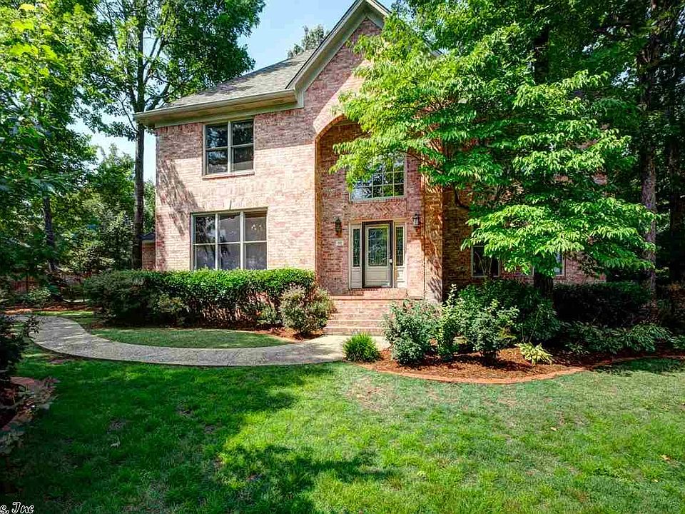 1st image of 55 Fontenay Cir