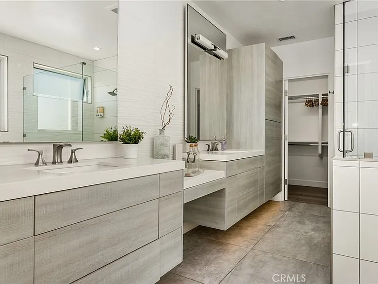 4405 Channel Pl — Photo 34