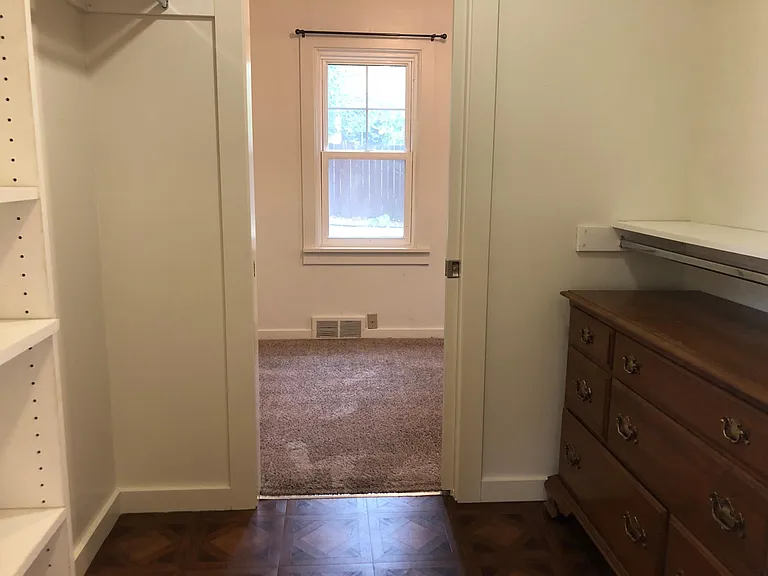 1030 NE Duncan Ln — Photo 11