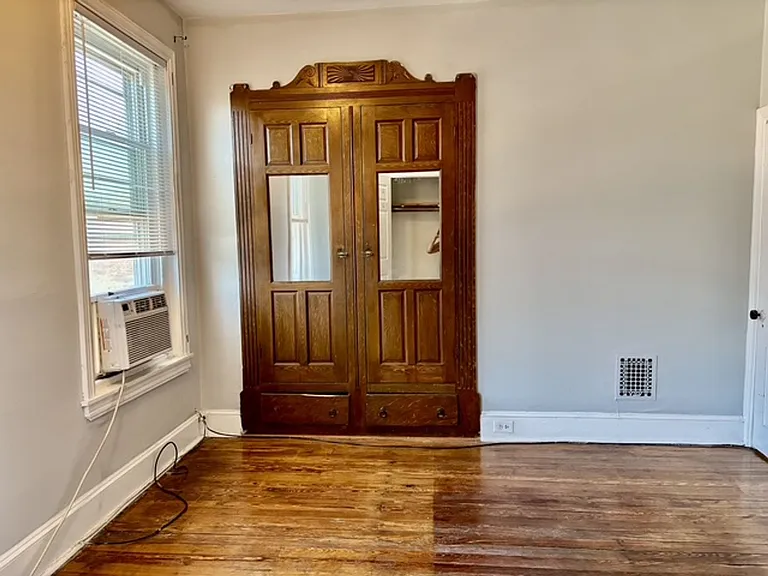 2503 Carpenter St — Photo 12