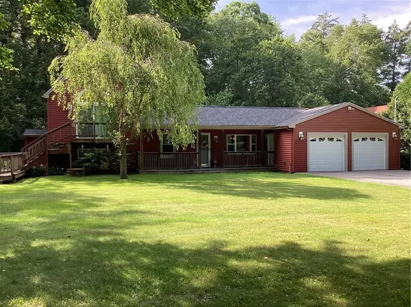 65 Brookside Dr, North Smithfield, RI 02896