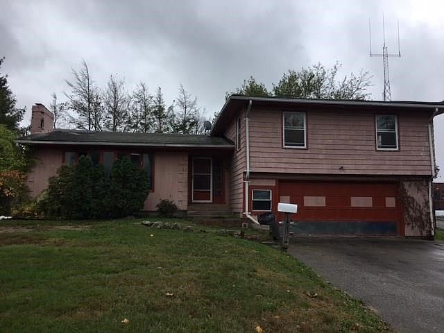 1st image of 175 Bourne Ave