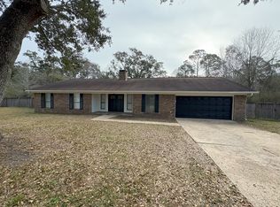 3380 Durney Dr, Cantonment, FL 32533