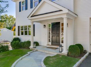 41 Hillside Ave, New Canaan, CT 06840