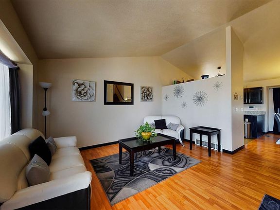 4th image of 3205 Dickson Ct