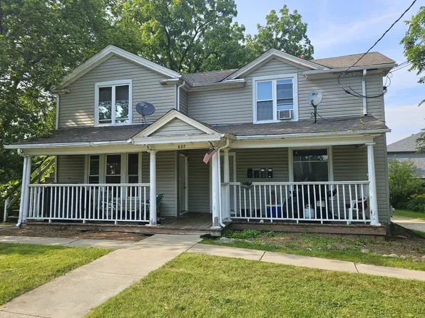 627 E Calhoun St, Woodstock, IL 60098