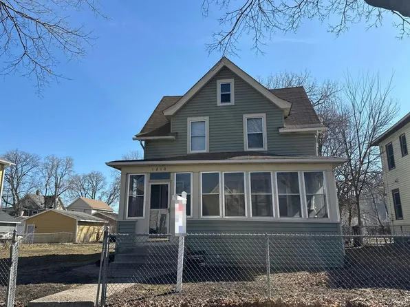 1210 James Ave N, Minneapolis, MN 55411