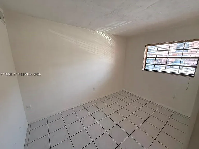 2560 W 53rd St #502 — Photo 11