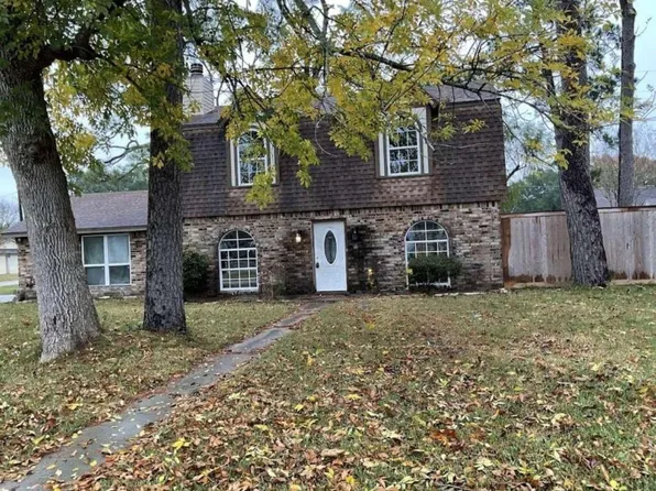 7318 Ironwood Ln, Baytown, TX 77521