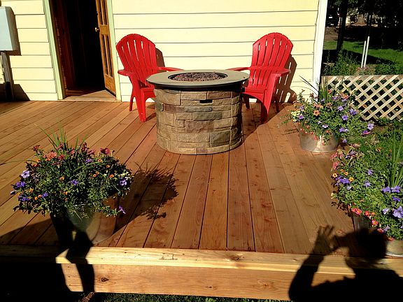 220 sf Redwood Deck