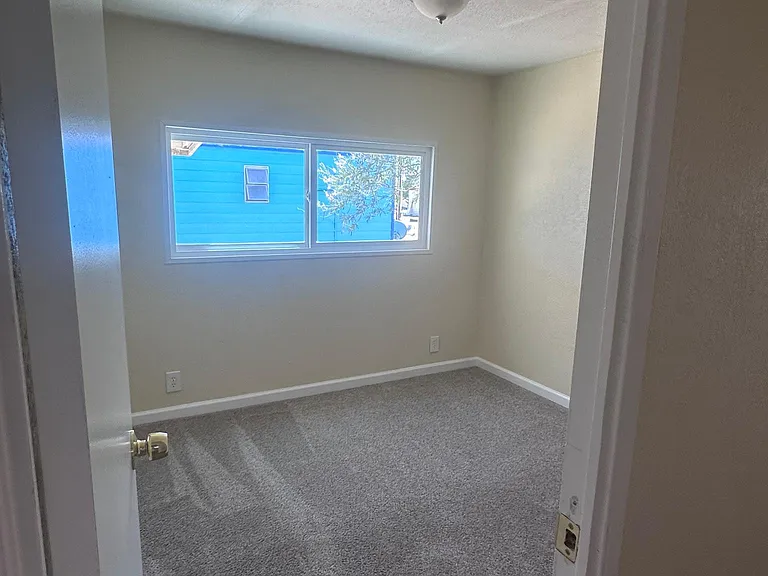 1554 N Guam St #7 — Photo 13