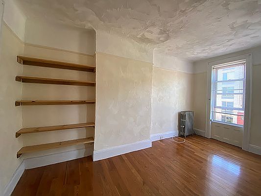 4th image of 678 Lincoln Pl #3