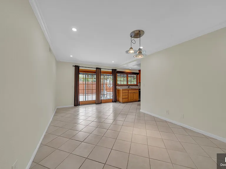 5405 Entrada Cedros — Photo 8