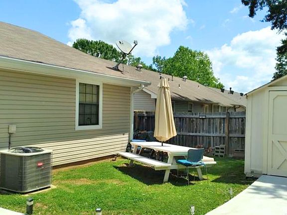 3rd image of 108 Dales Dr