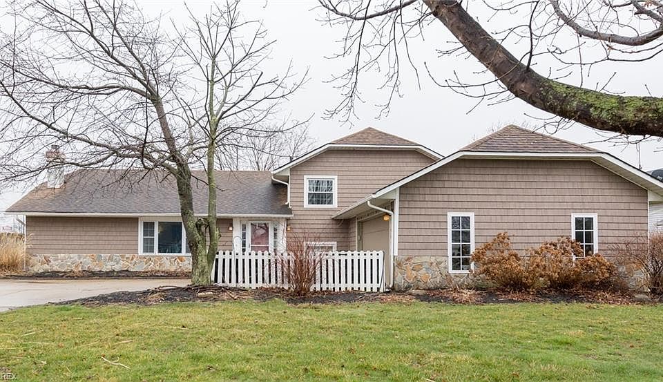 1st image of 5270 Parkhurst Dr