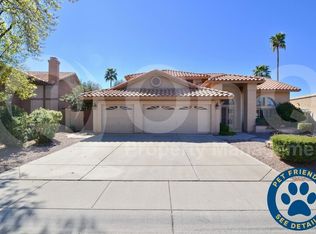 1025 W Peninsula Dr, Gilbert, AZ 85233