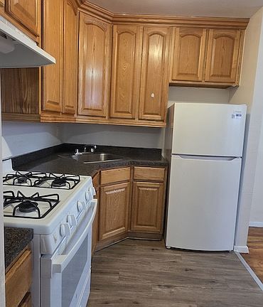 3rd image of 14325 41st Ave APT 217