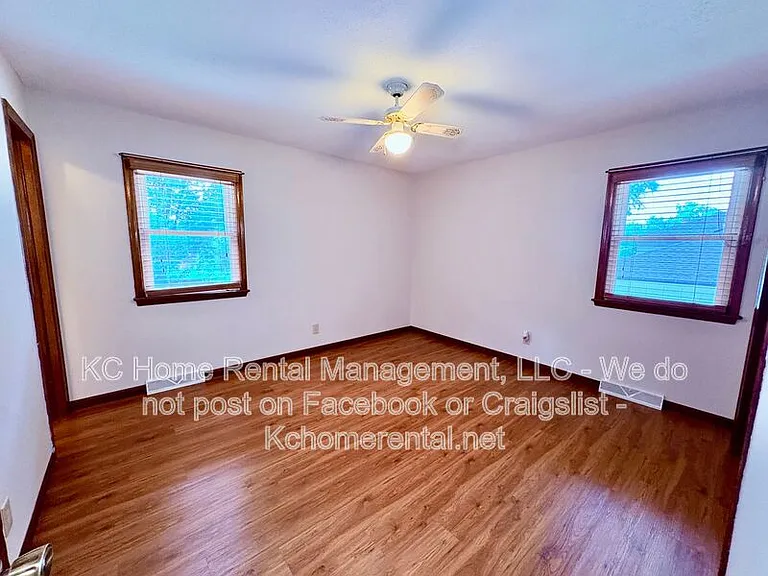 6012 Noland Rd — Photo 21