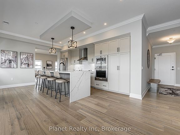 3rd image of 1880 Gordon St #1401