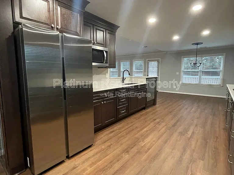 1745 Berry Ct — Photo 43
