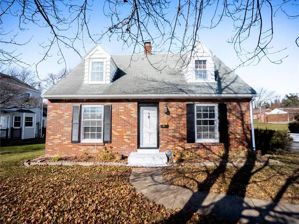 9 S 79th St, Belleville, IL 62223