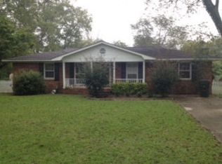 3810 Vanderbilt Dr, Albany, GA 31721