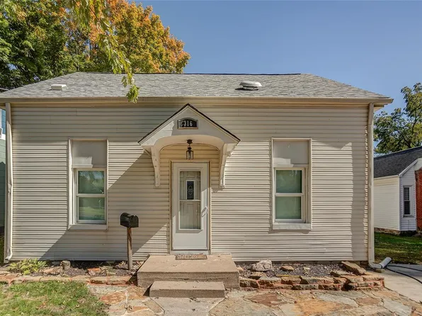 316 Bloom St, Red Bud, IL 62278