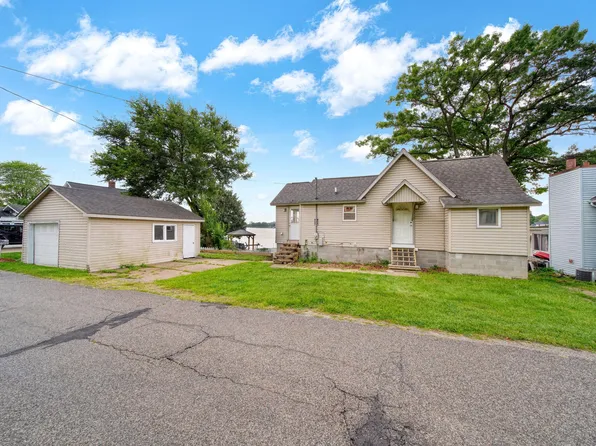 124 Cooks Lndg, Michigan Center, MI 49254