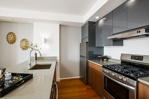 Rented by Living New York | media 17